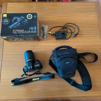 Nikon reflex con obiettivo