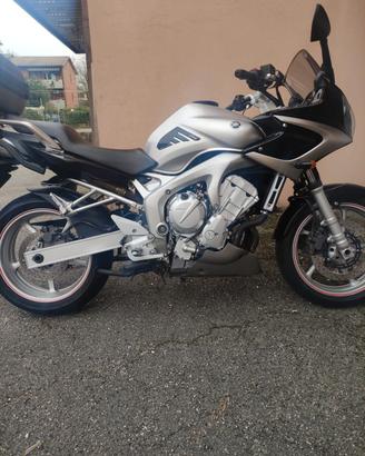 Yamaha Fazer 600 - 2005