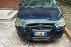Volkswagen Polo blu 4 serie