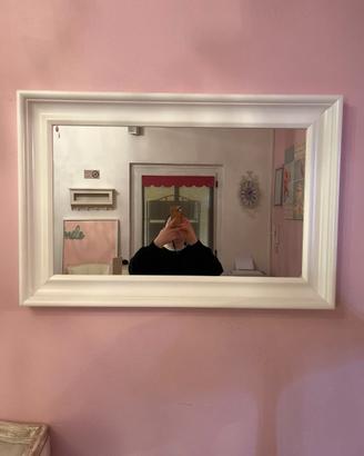Specchio shabby chic orizzontale con cornice bianc