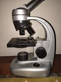 microscopio salmoiraghi