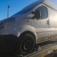 Trafic vivaro tetto alto ricambi