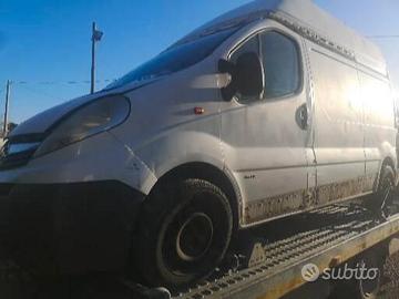 Trafic vivaro tetto alto ricambi