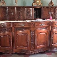 Mobile in stile provenzale, legno massello di noce