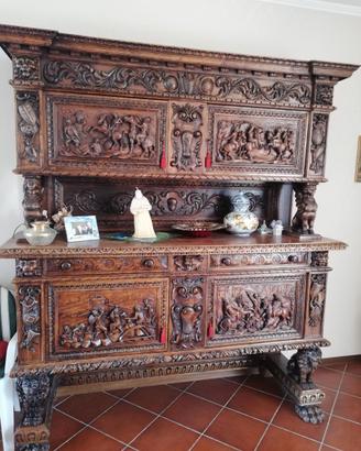 mobile stile rinascimento piemontese
