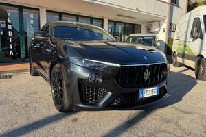 Maserati Levante V6 Diesel 275 CV AWD Gransport