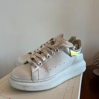 Alexander McQueen 39