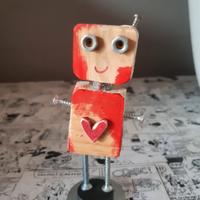 robot cubetti di legno e viti 