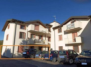 Immobile in asta di 89 m² con 3 locali e box auto 