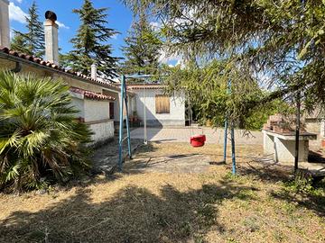 Villa contrada monte lapis