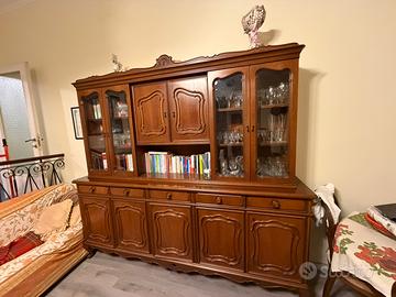 Credenza in legno massello