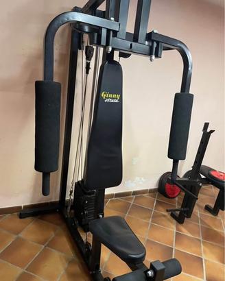 Attrezzi e pesi palestra