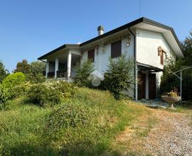 VILLA SINGOLA A MONTEGROTTO TERME