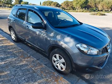 auto 7 posti comodissima e economica