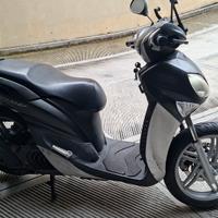 Yamaha Xenter 150 Revisione fino a agosto 2027