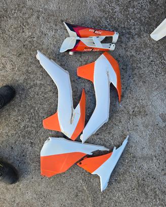 PLASTICHE KTM
