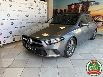 MERCEDES-BENZ A 180 d Aut. *TETTO *PACK LUCI * P