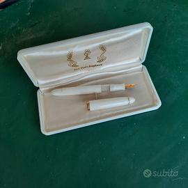 penna stilografica vintage in madreperla 