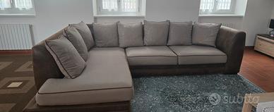 divano angolare in pelle