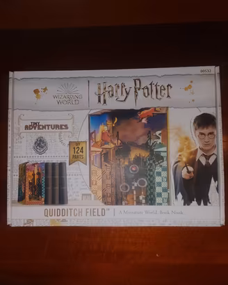 Revell Book Nook Harry Potter Quidditch Field