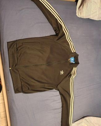 Felpa Adidas con zip e tasche