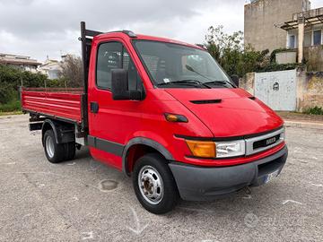 Iveco Daily 35S13 2.8 TDI PC Cabinato