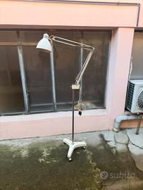 Lampada da pavimento naska loris luxo  anni 40