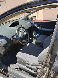 toyota yaris 1.3 benzina 100 cv