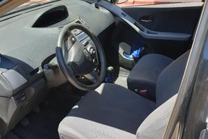 toyota yaris 1.3 benzina 100 cv