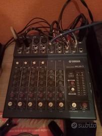 Mixer Yamaha MG 10/2