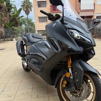 Yamaha T Max 560 - 2023