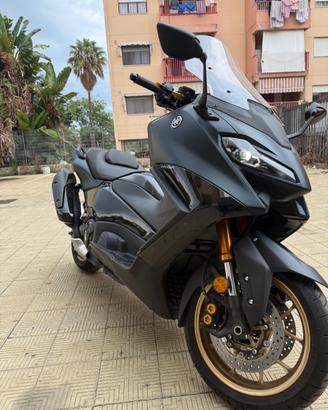 Yamaha T Max 560 - 2023