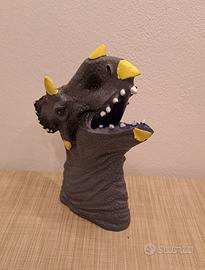 Marionetta dinosauro triceratopo