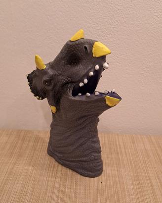 Marionetta dinosauro triceratopo