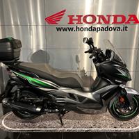 Kawasaki J300 - 2017