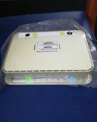 Router wireless Netgear n300 wnr2200