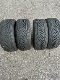 Gomme 215-40-17  87V
