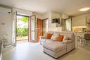 trilocale-ristrutturato-con-ingresso-indipendente-