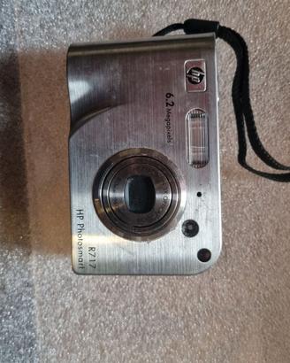 1045-Fotocamera Digitale HP Photo Smart R717