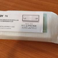 LAMPADA DI EMERGENZA A LED NUOVA