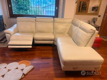 DIVANO ANGOLARE IN PELLE 250 x 225 x 90