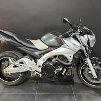 SUZUKI GSR 600- 2006- TAN0%
