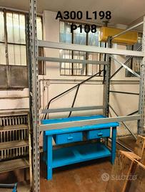 Scaffale professionale