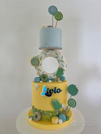 Torta finta in pasta di zucchero