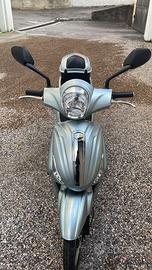 Scooter elettrico Z-tech