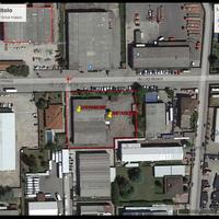 Capannone con uffici e piazzale asfalto