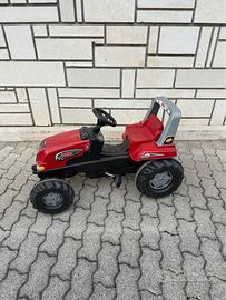 Trattore a pedali per bambini