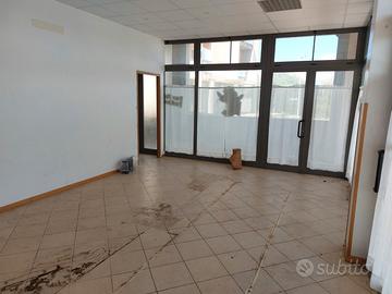 Locale Commerciale/Artigianale