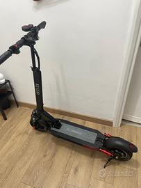 Scooter Monopattino elettrico Kugoo Kirin M4 Pro
