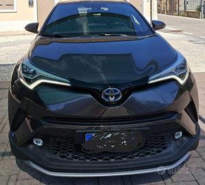 Toyota chr lounge ibrida